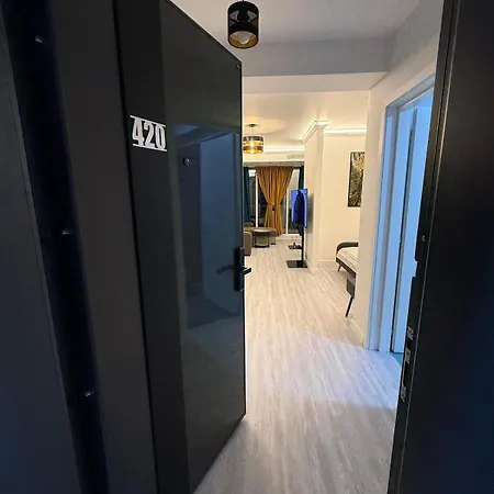 Mirami White Titanic Năvodari